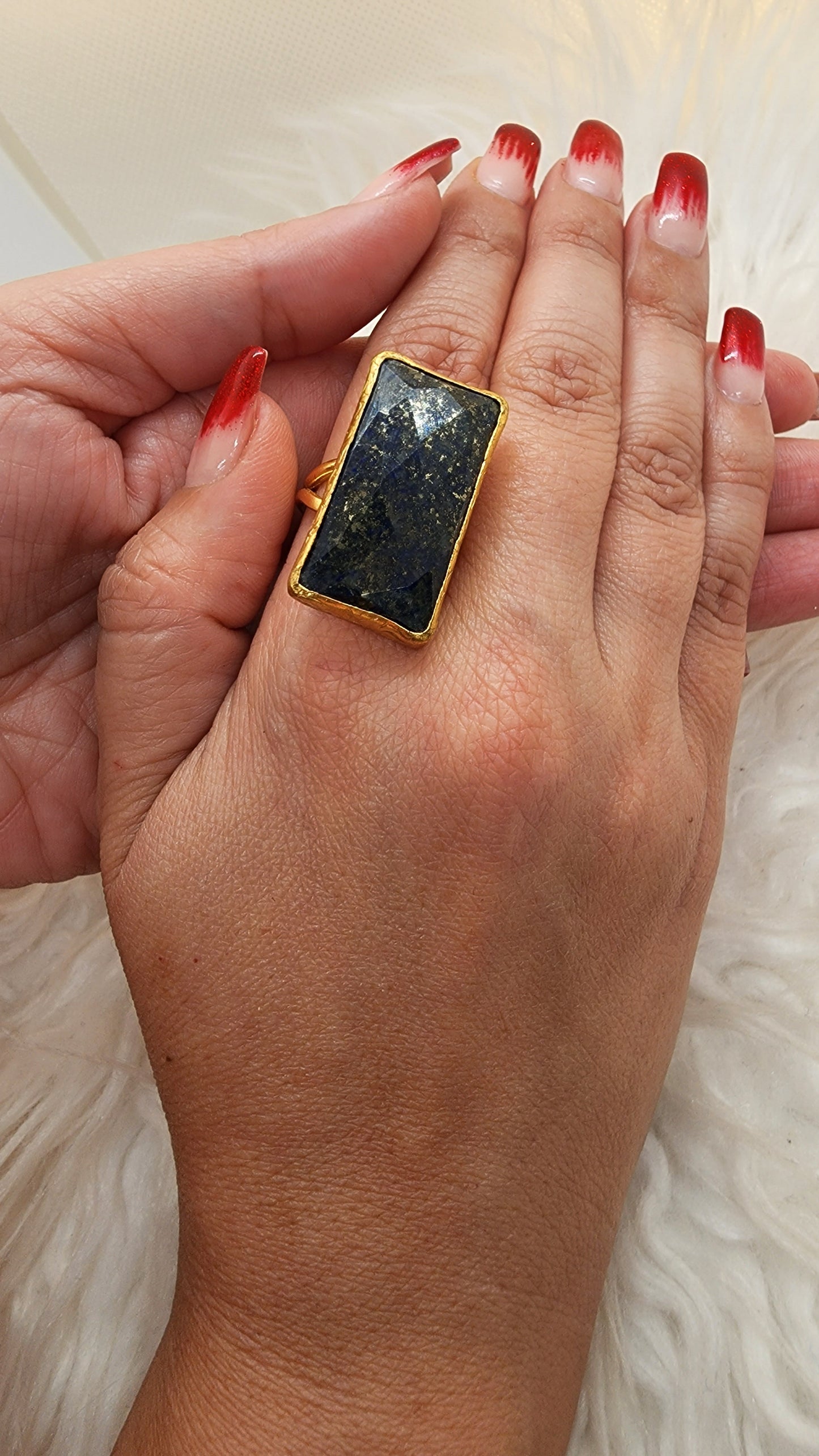 Ring Lapis Lazuli Rectangle on Gold
